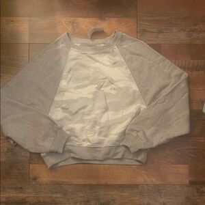 American Eagle Outfitters Gray and White Sweatshirt